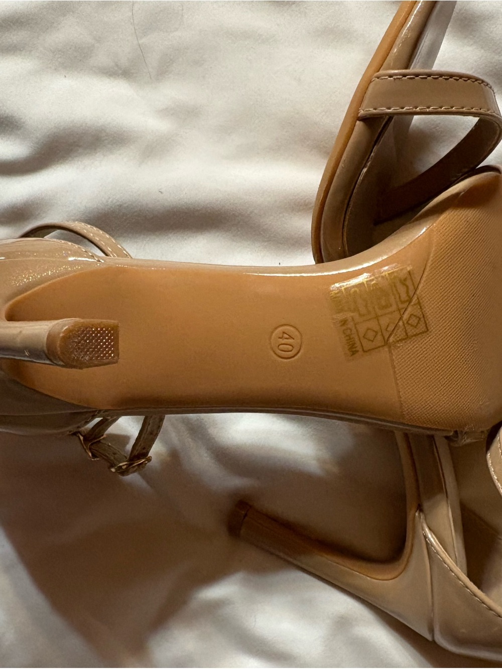 VEGAS_POSH
Nude Ankle-Strap Women's Sandals - Picture 3 of 5